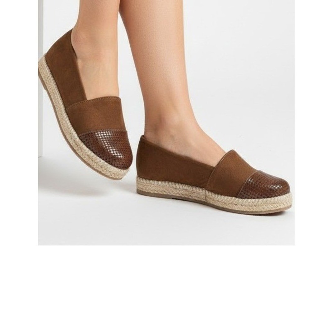 Womens Brown Faux Suede 7 Snake Embossed Cap Toe Espadrille Flats Shoes  NEW